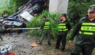 Kinë, 18 të vdekur pas një aksidenti rrugor