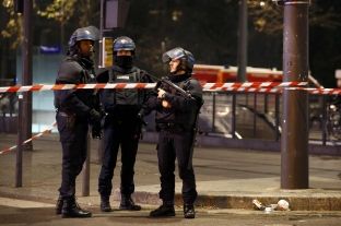 Lirohen pengjet në Paris