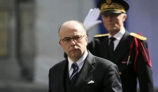 Bernard Cazeneuve, kryeministër i ri i Francës