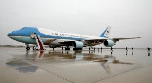 Shtëpia e Bardhë: Nuk e dimë kah i nxori Trumpi 4 miliardët për Air Force One