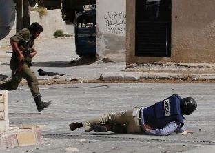93 gazetarë u vranë gjatë detyrës në vitin 2016