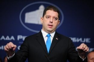Gjuriq ndër personat që çmendi serbët me skandal në 2016