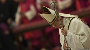 Papa Françesku: Zero tolerancë ndaj priftërinjve abuzues të fëmijëve