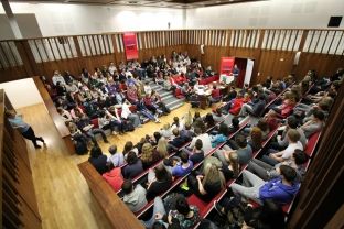 “Studentët serbë debatuesit më të mirë në botë”