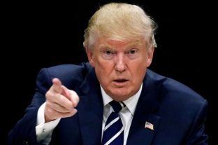 Trump sulmon sërish komunitetin e inteligjencës amerikane