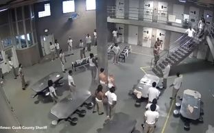 Lufta e bandave edhe në burgjet amerikane [video]