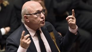 Ministri francez: Kritikat e Trumpit ndaj Evropës po na afrojnë më shumë