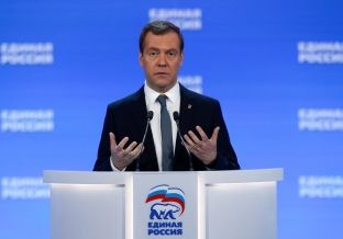  Medvedev rizgjedhet në krye të partisë Rusia e Bashkuar