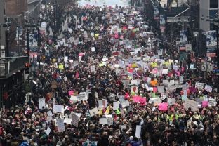 Trump thotë se e njeh të drejtën e femrave për protestë