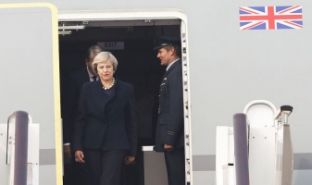 May në udhëtimin e saj të parë drejt SHBA-së për të takuar Trump