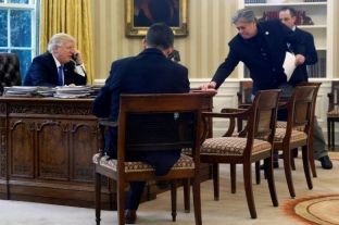 Trump bisedon me Merkelin, theksojnë rëndësinë e NATO-s