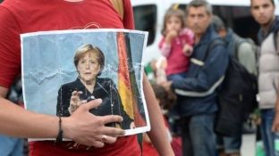 Merkel kritikon vendimin e Trumpit për migrantët
