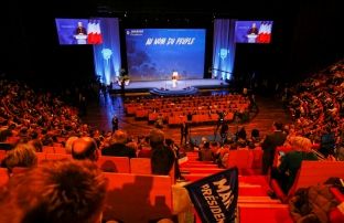  Le Pen nis fushatën me “luftë” ndaj globalizmit e radikalizmit islamik