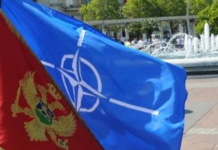Opozita në Mal të Zi me mbështetje të Rusisë do referendum për anëtarësim në NATO
