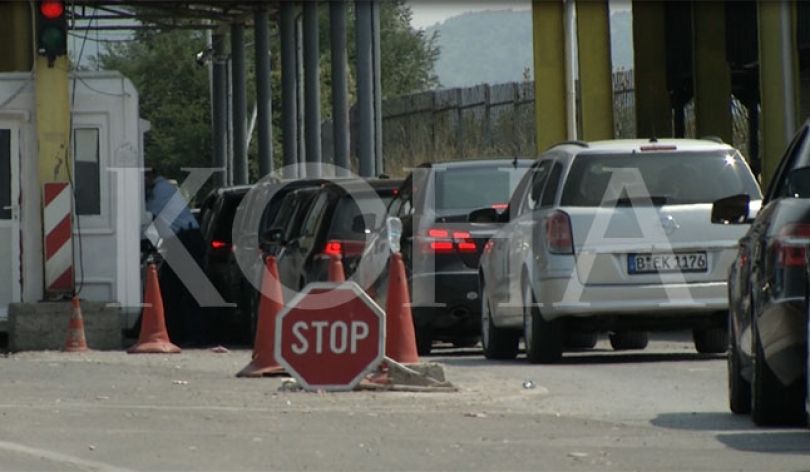  Për 24 orë në Kosovë kanë hyrë mbi 33 mijë persona e kanë dalë rreth 26 mijë
