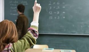 SBASHK solidarizohet me mësimdhënësit e përjashtuar nga puna në Turqi