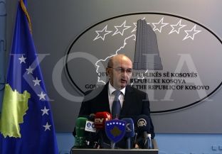  Mustafa do vetëm argumente nga tryeza e 3 gushtit