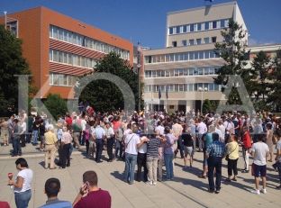 Hoxha fton qytetarët që me protestë të ndalin demarkacionin