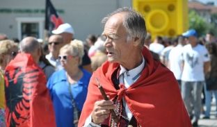 Protesta nëpërmjet fotografisë