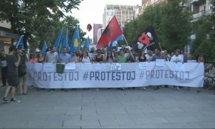 Protestohet edhe të hënën