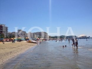 Në bregdetin shqiptar rikthehen temperaturat e larta