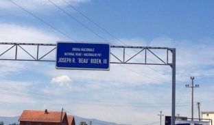 Gjithçka gati në Sojevë për inaugurimin e rrugës “Beau Biden”