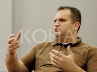 Ahmeti thotë burrështetasi vë interesin e shtetit mbi të vetin, jo si këta tanët