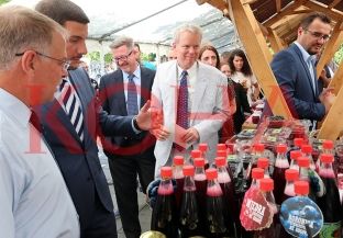 Prodhuesit e mjedrës të pakënaqur me ndihmën nga Qeveria [video]