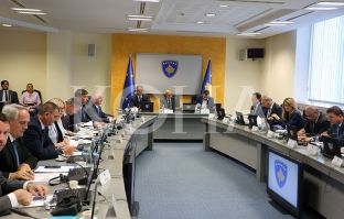 Biden me mesazhe për sundimin e ligjit, AKS-në e demarkacionin