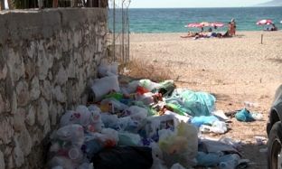 Saranda mes mbeturinave, ndotje edhe në plazhe