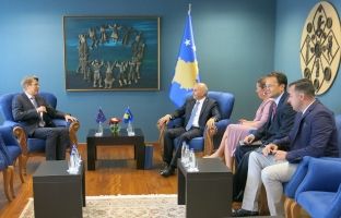 Mustafa i kënaqur me kontributin e Zhbogarit