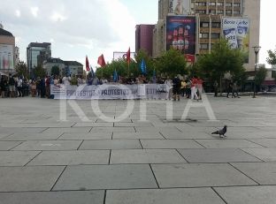 LDK kërkon nga protestuesit kundër “Prontos” të protestojnë te Komuna e Prishtinës [video]