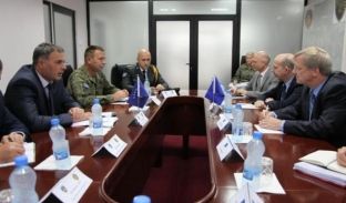 NATO: Transformimi i FSK-së në FAK, varet nga shteti i Kosovës