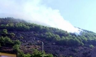 Era dhe terreni favorizojnë zjarret në Shëngjin