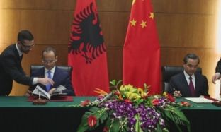 Shqipëria inkurajon Kinën të mbështesë realitetet e reja në Ballkan