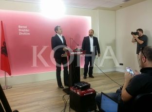 Kurti: Protestë paqësore gjithëpopullore kundër demarkacionit