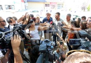  Familjarët thonë se armët janë të tyre, jo të të arrestuarve [video]