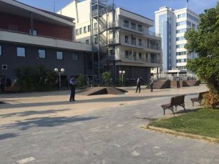 Lëvizje të mëdha të Policisë në Prishtinë, lokalet fillojnë të mbyllen