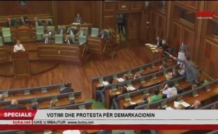 Fjalosje mes deputetit Ismaili e kryetarit Veseli