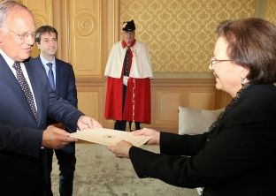 Ambasadorja Nazane Breca i dorëzoi letrat kredenciale presidentit zviceran Johann Schneider-Ammann