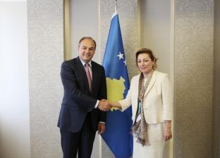 Hoxhaj kryeson takimin e parë të Këshillit të MSA-së për Kosovën në Bruksel