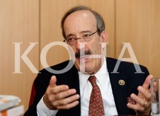  Engel: Problemet në Kosovë duhen zgjidhur në mënyrë demokratike, jo me gaz lotsjellës