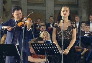 Vatikani foli shqip - yjet e trojeve shqiptare i kënduan Nënë Terezës [video]