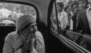 AShAM konteston origjinën e Nënës Terezë