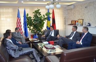 Shoqata “Vatra” nga Toronto viziton Mitrovicën