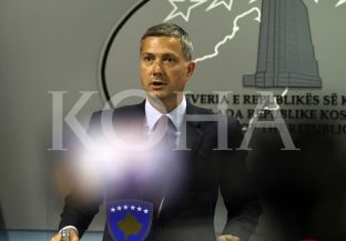 Çollaku zyrtarisht largohet nga MI - Asociacioni nuk është kusht për vizat [video]