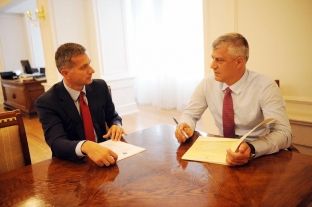 Thaçi mirëpret në ekipin e tij bashkëpunëtorin e moçëm, Bekim Çollakun