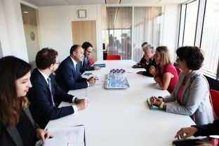 Hoxhaj kërkon në Bruksel afatizimin e dialogut