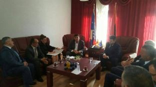 Ambasada turke dha 240 pako mish kurbani për gjilanasit