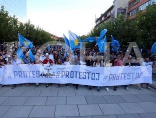 “Protestoj” edhe sot kundër Pronto 2 [video]